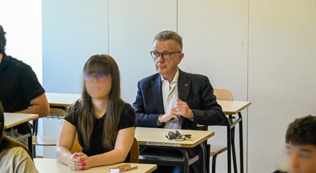  Pupo e la maturità: «Ero più teso che a un concerto, dopo voglio fare l?università» 
