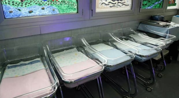  Roma, le culle della Capitale sono sempre più vuote. Sale l?età della maternità 