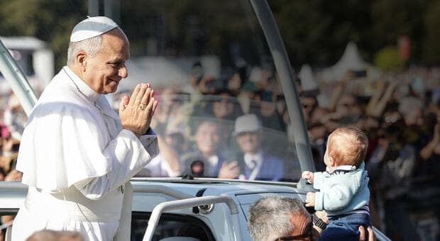  Papa Leone, il no sul fine vita: «Nessuna legge può dare la morte» 