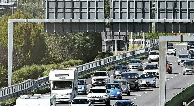  Caldo, traffico e autovelox. Il ?duro? rientro dei romani 