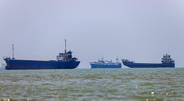  Iran, Mar Rosso in fiamme: Houthi attaccano le petroliere. E Trump minaccia Teheran: «Ora raid massicci» 