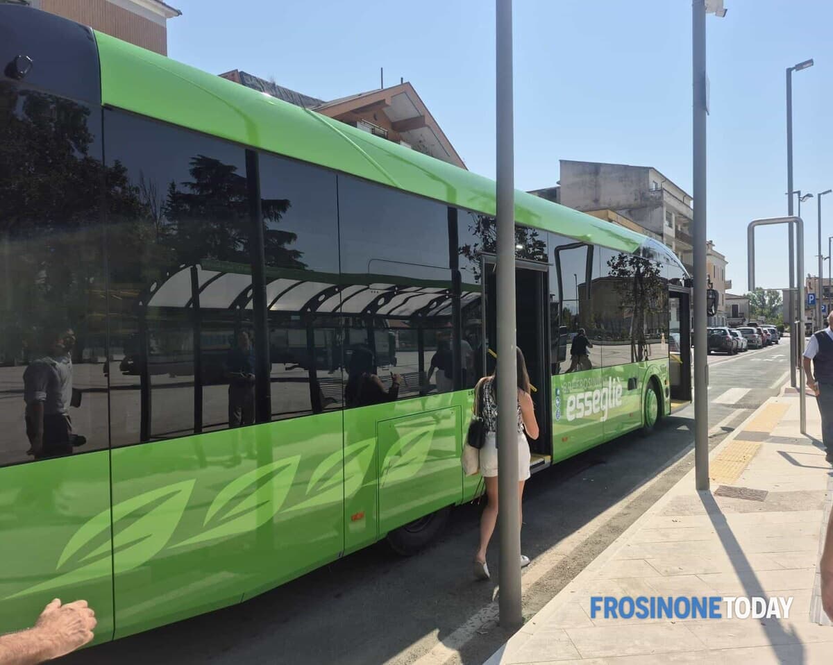 BRT Frosinone, buona la prima: passeggeri promuovono il nuovo servizio, in 25 minuti il giro completo