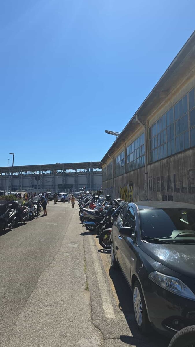 Frosinone da applausi, ma fuori dallo Stirpe è ancora caos