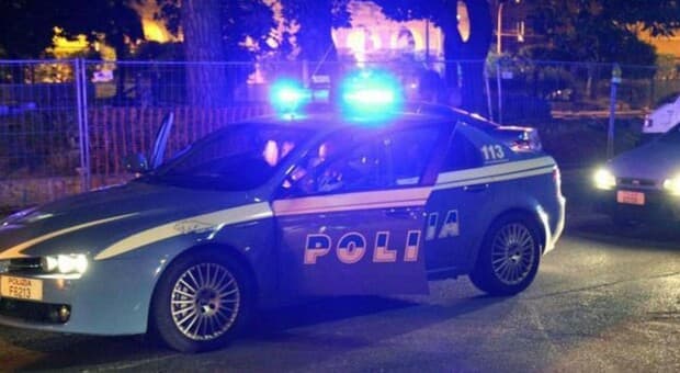  Banda della Mercedes, boom di rapine e furti negli appartamenti a Roma: la polizia dà la caccia ai responsabili 