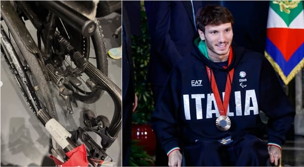  Manuel Bortuzzo, rabbia dopo il volo dall'Africa: «Sedia a rotelle rotta dalla compagnia aerea» 