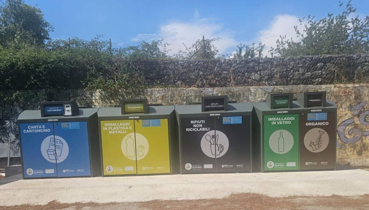 Supino, arrivano le mini isole ecologiche informatizzate: rifiuti conferibili 24 ore su 24 con la tessera sanitaria