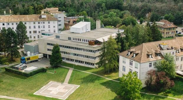  ?Svizzera, il giallo dei bambini adottati e usati come cavie per esperimenti. Una sopravvissuta: «Io comprata dai miei genitori» 