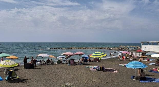  Ladispoli, prezzi popolari e treno: una formula irresistibile. Veronica Miriel: «Oggi vorrei rivedere quel mare» 
