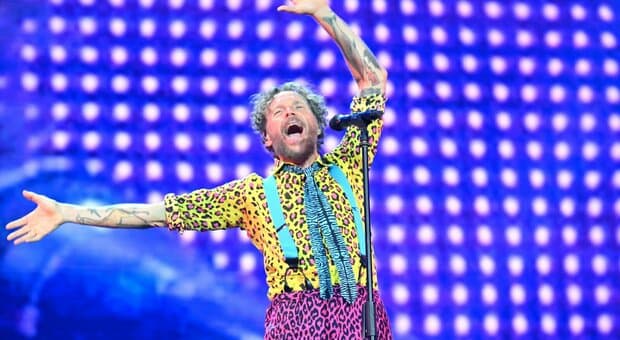  Jovanotti, 80 interventi del 118 al concerto a Montesilvano. Malori, punture di insetto, attacchi di panico: in sei in ospedale 