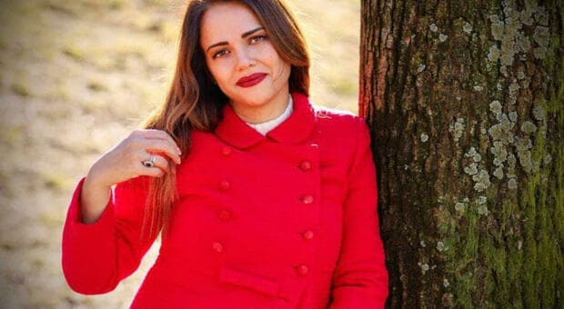  Caso dei "30 secondi", parla l'ex hostess: «Ho pagato un prezzo altissimo. Ho lasciato il lavoro per lui» 