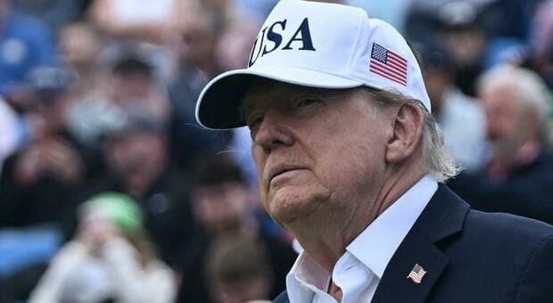  Trump contro i big dell'IA: «Forze negative vogliono rallentarla» 