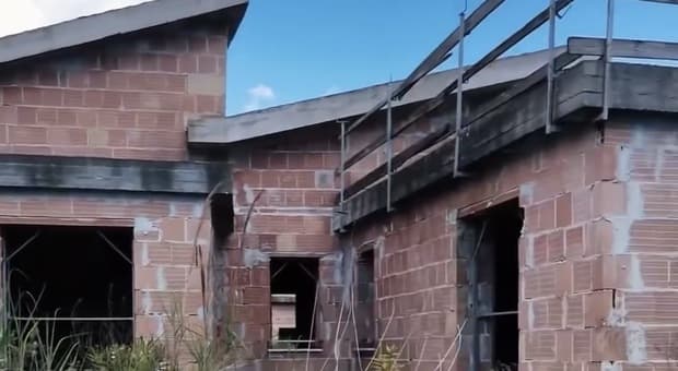  Muratella, la scuola negata di via Pensuti. Catalano: «I nostri figli hanno diritto a un polo scolastico di quartiere» 