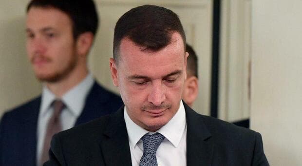  Rocco Casalino risponde al finto Nichi Vendola: «Allearci? Non serve nuovo partito a sinistra». Lo scherzo in radio 
