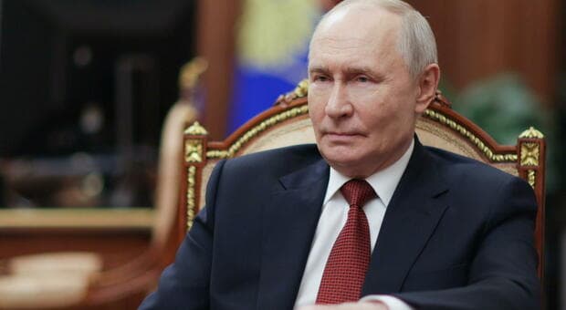  Putin, la strada ammissione sulla crisi di carburante in Russia: «Colpa degli attacchi di Kiev» 
