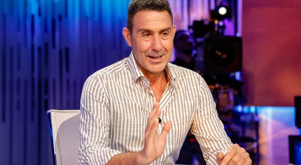  Vannacci racconta il suo privato: «Non prendo mai l'auto, non mangio dolci. Sono disordinato, impazzisco se qualcuno tocca le mie cose» 