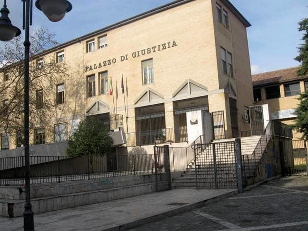 Minacce di morte al questore di Frosinone e ai carabinieri di Sora, arrestato