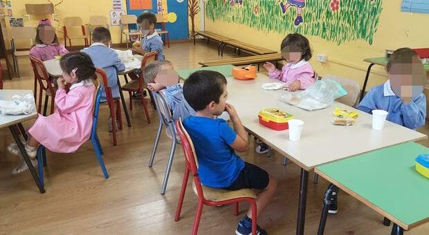  Due maestre d'asilo arrestate a Monza. «Ai bimbi punizioni degradanti e a metodi educativi denigratori» 