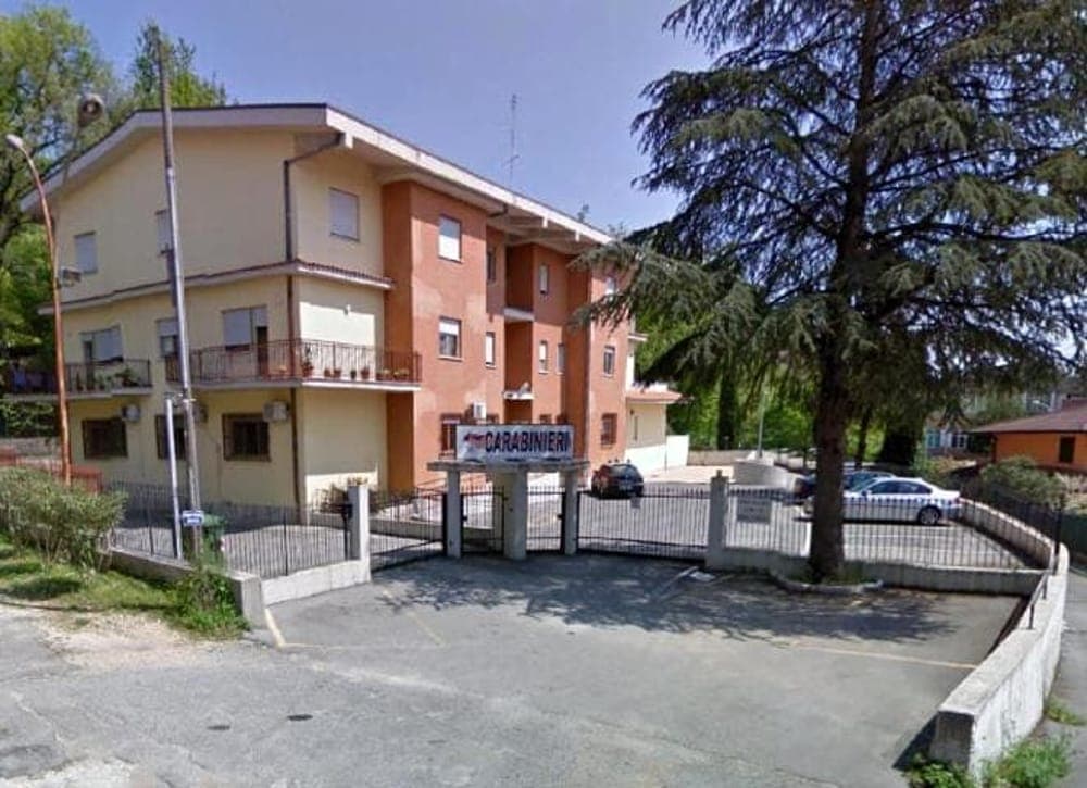 Ceccano, anni di violenze in casa: arrestato 43enne dopo l’aggressione alla moglie