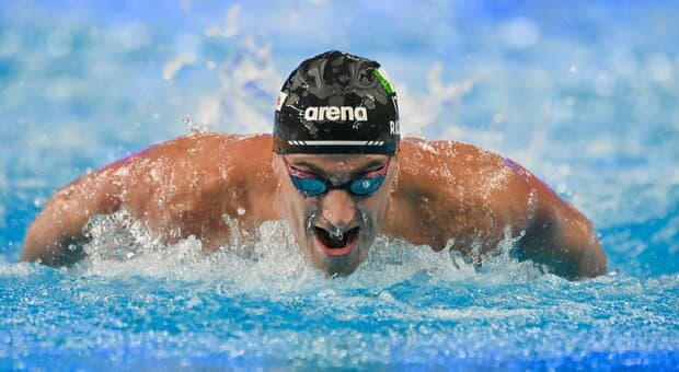  Europei di nuoto: Razzetti e le staffette volano in finale, anche Curtis passa il turno 