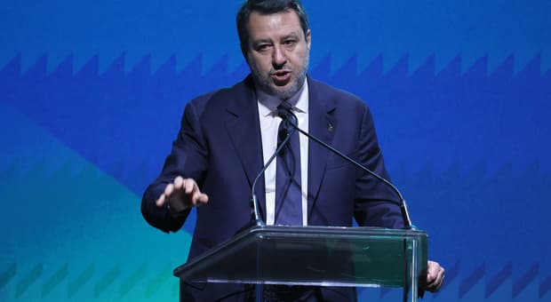 Matteo Salvini: «Solo disagi temporanei dovuti ai tanti cantieri. Gli aerei? Il maltempo» 