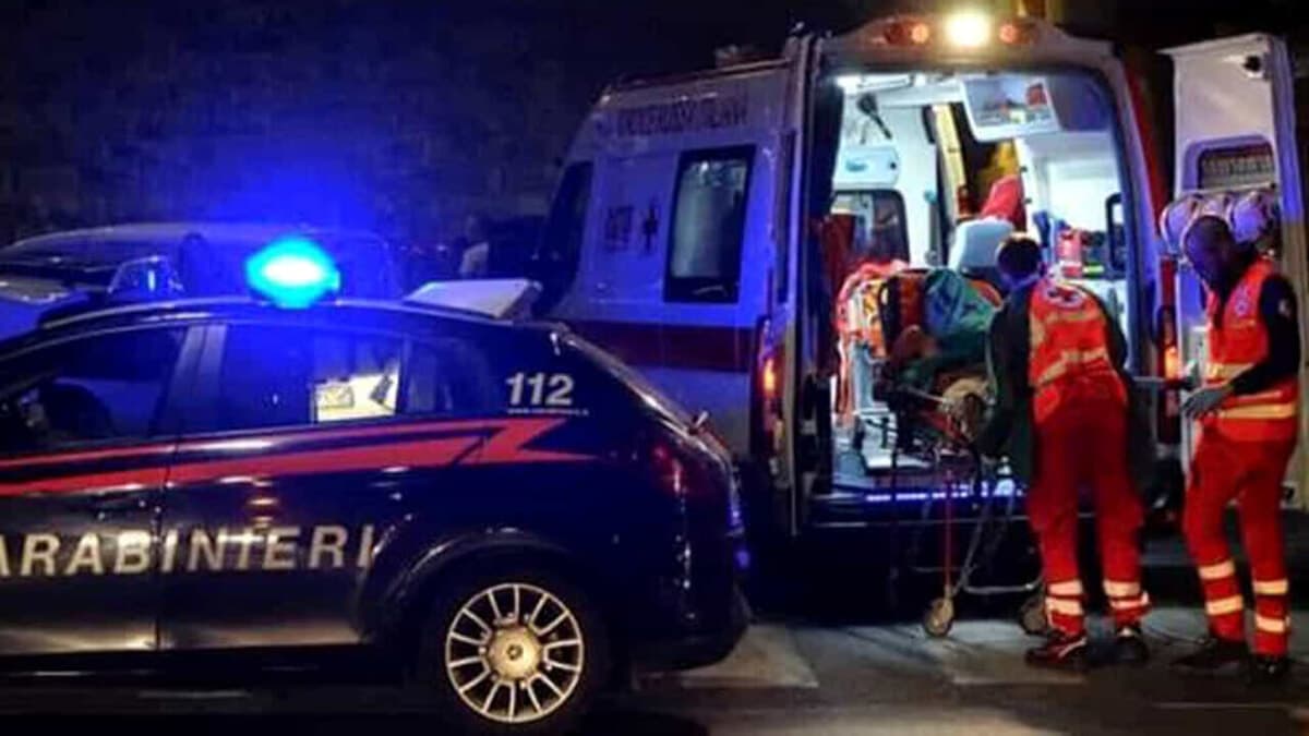 Anagni, incidente tra tre auto nella notte sulla Casilina: cinque giovani feriti, uno in codice rosso