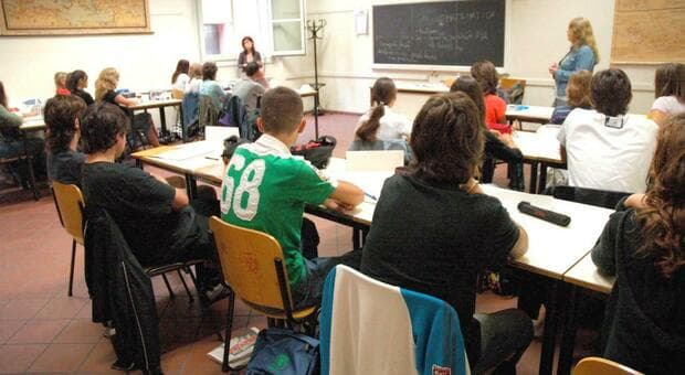  Roma, alle superiori arrivano le gite low cost. Come funziona il bando unico per i viaggi di istruzione 
