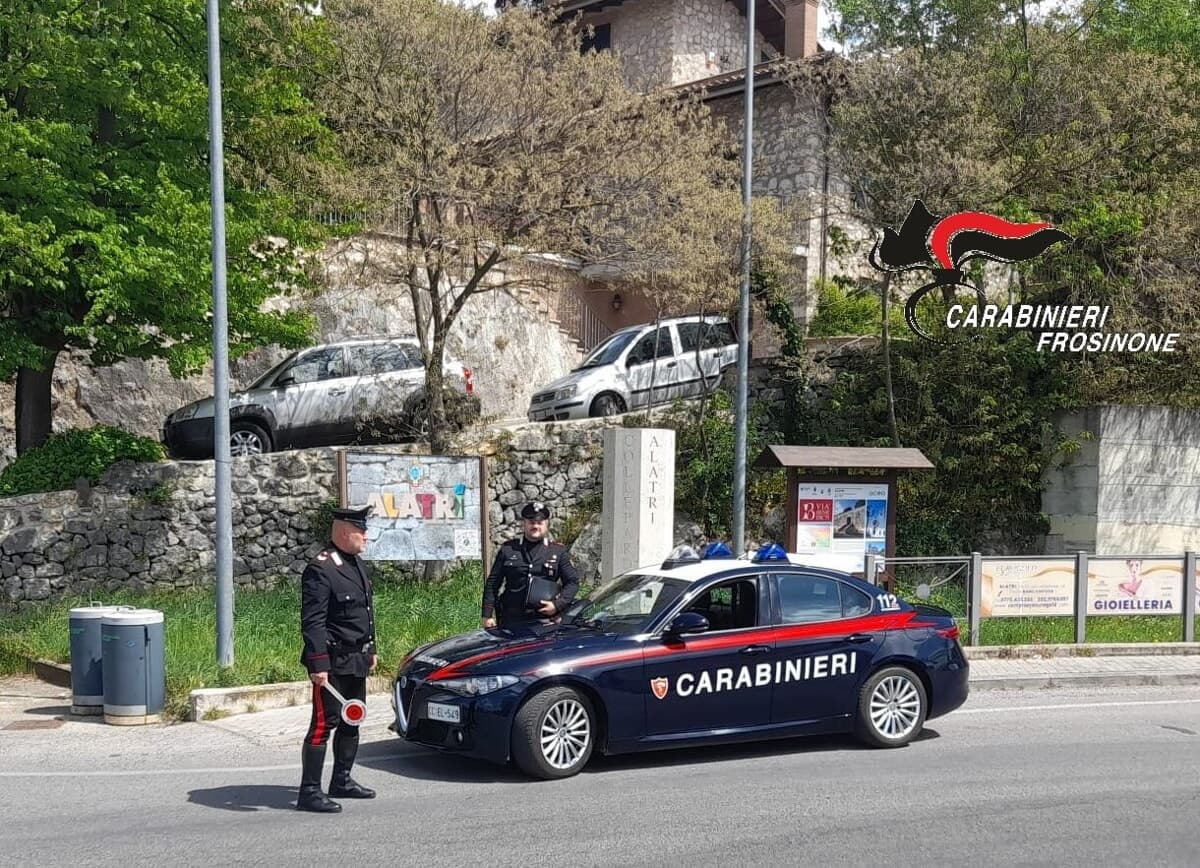 Alatri, controlli dei Carabinieri: due denunce, quattro segnalazioni per droga e tre patenti ritirate