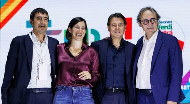  Schlein e Conte tra palco e primarie: da Reggio alla Versilia, i messaggi dei due leader ai propri "popoli" 