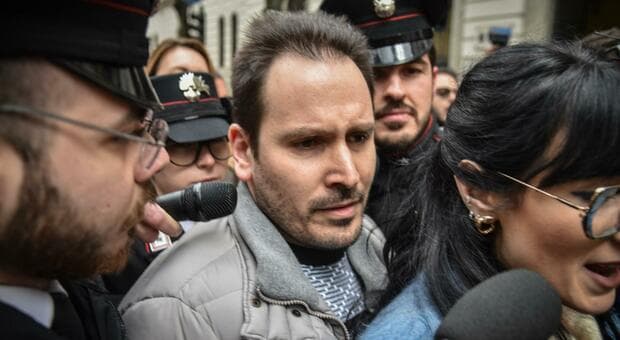  Caso Garlasco, gli indizi che incastrano Sempio: dalla scarpa all'impronta sul muro, fino ai pedali della bici di Stasi 