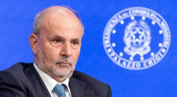  Caldo, il ministro Schillaci: «Percorsi dedicati in ospedale. E le case della salute sono attive» 