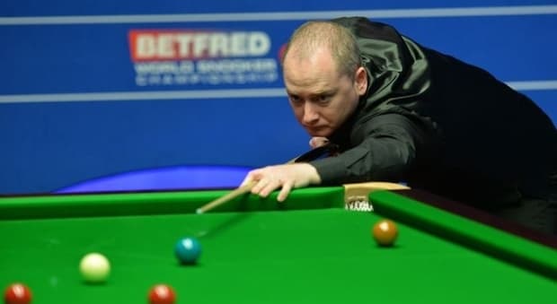  Graeme Dott, il campione di snooker arrestato per abusi sessuali sui minori: condannato a 7 anni di carcere 