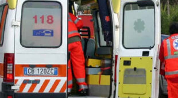  Incidente tra tre moto a Giaglione: morti due ragazzi di 18 e 21 anni, rimasto ferito un terzo centauro 
