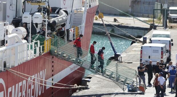  Migranti, Svezia e Finlandia preparano trasferimenti in Italia. Francia e Spagna: «Per ora no alle espulsioni» 