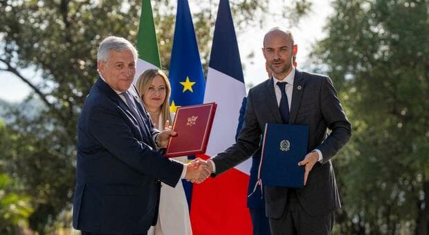  Meloni-Macron, riparte il motore italo-francese: difesa, nucleare e aerospazio, ecco i dossier aperti 