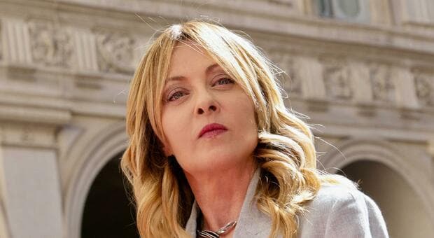  Carburanti, governo al lavoro sul caro-benzina. Vertice a Palazzo Chigi, ipotesi accise mobili 
