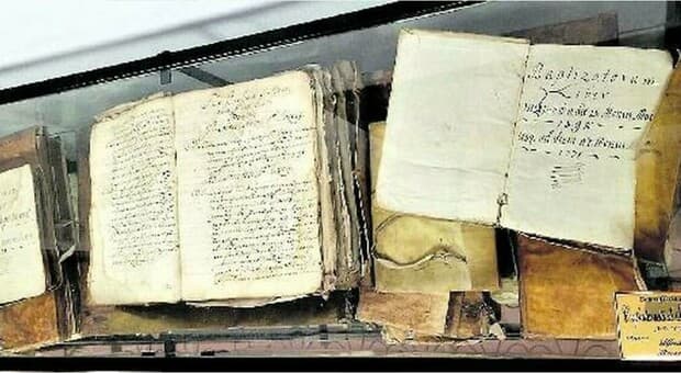  Il manoscritto del 1500 rubato e rimesso nella sua teca (20 giorni dopo), mistero a Canterano: «Non c?erano segni di effrazione» 