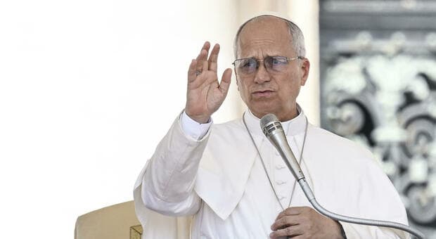  Leone XIV blinda il Concistoro e vieta ai cardinali di dare interviste, parte il confronto riservato sul futuro della Chiesa 