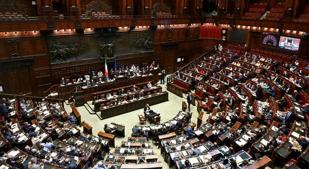  Intercettazioni, la sfida Forza Italia agli alleati: voto sul sequestro dei cellulari 