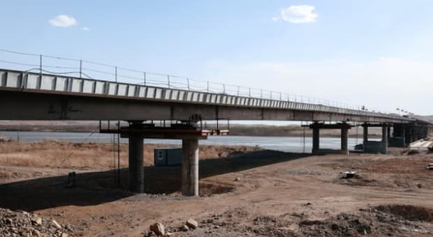  Russia e Corea del Nord, il ponte sul Tumen preoccupa l'Ucraina. «Può diventare un corridoio militare» 