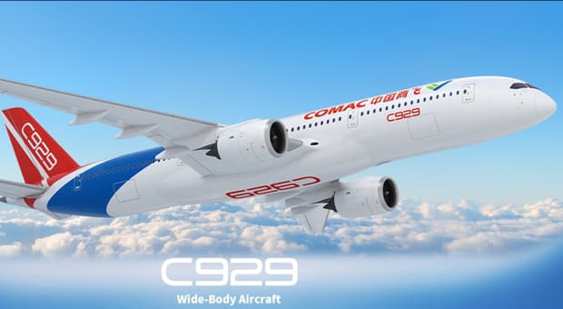  Comac, l'aereo made in Cina effettua un volo internazionale: la tecnologia di Pechino lancia un'altra sfida 