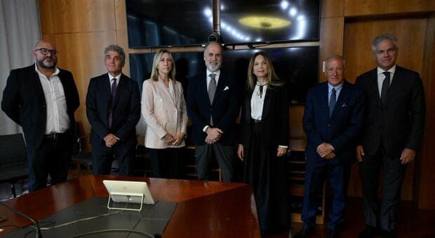  Rai, al Mef la scelta di due nomi. L?apertura sul taglio del canone 