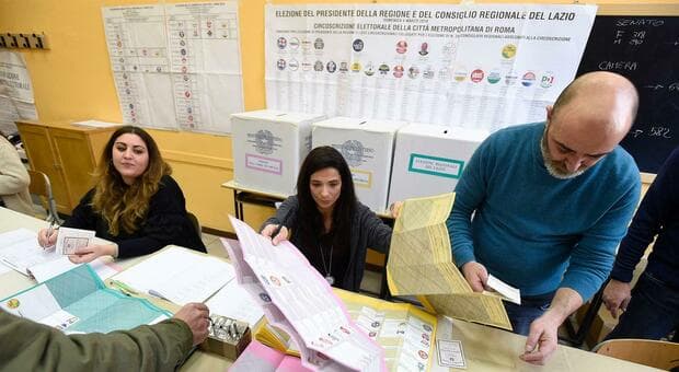  Tessera elettorale digitale, al seggio senza quella cartacea. «Si potrà caricare sullo smartphone» 