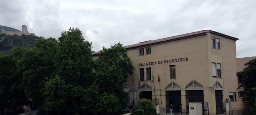 Presunti abusi a scuola: la Procura chiede l’incidente probatorio. Due insegnanti indagate
