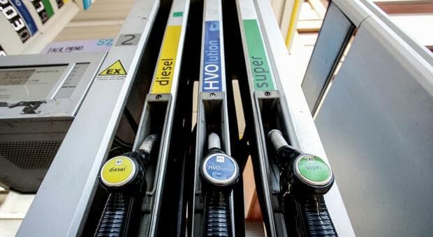  Accise, sconto sul diesel per altri cinque giorni: 60 milioni dall'extragettito per sostenere i più colpiti 