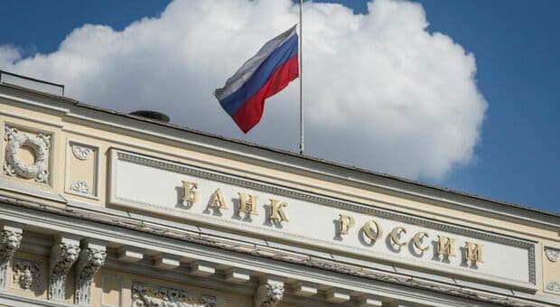 Economia russa, la Banca Centrale ammette: boom di deflusso di capitali non contabilizzati. Le paure dei miliardari 