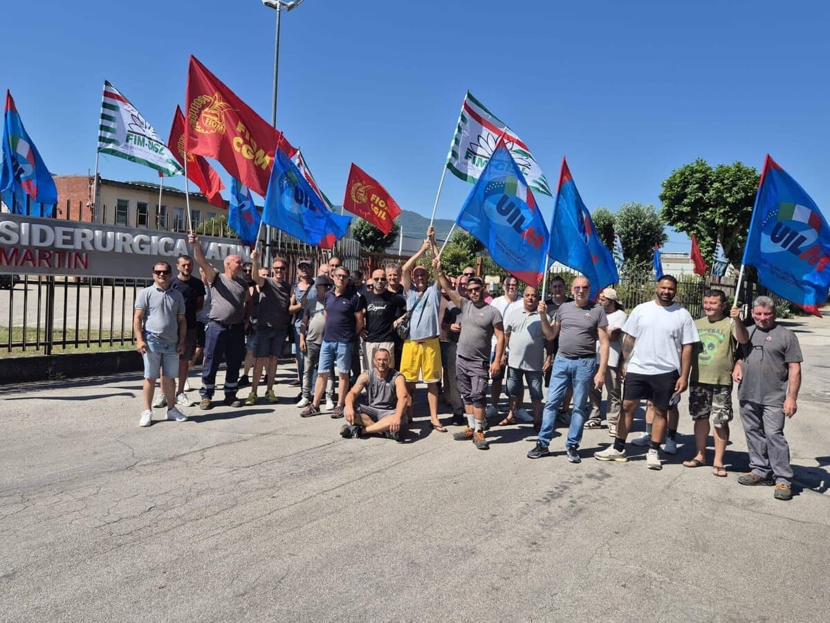 Ceprano, sciopero a oltranza alla Siderurgica Latina Martin: lavoratori in protesta per il futuro dello stabilimento