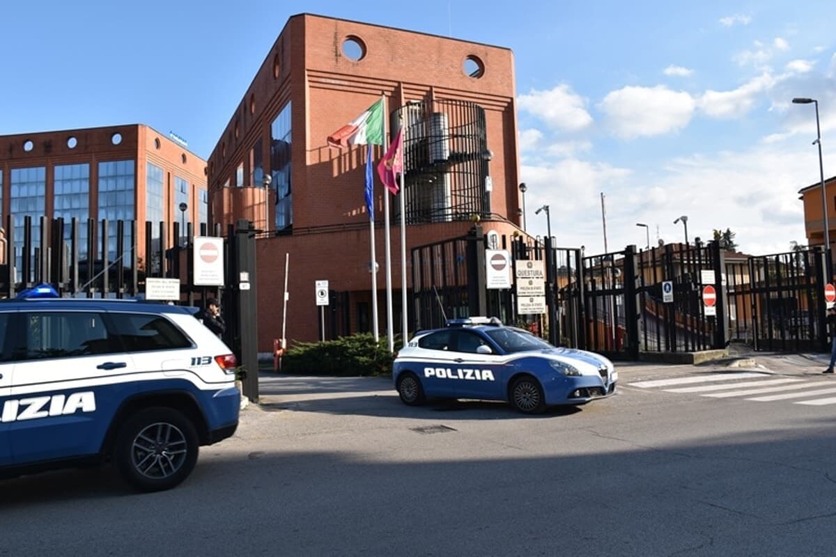 Frosinone, coltello a serramanico in tasca: denunciato un uomo