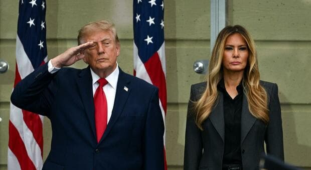  Melania Trump sfida Donald all'Onu: via libera a un reporter della CNN. E il presidente replica: «Non dovrebbe essere qui» 