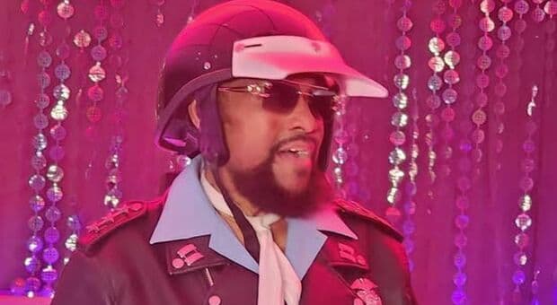  Village People, è morto Victor Willis. Il frontman della band ucciso da «una breve ma aggressiva malattia» 