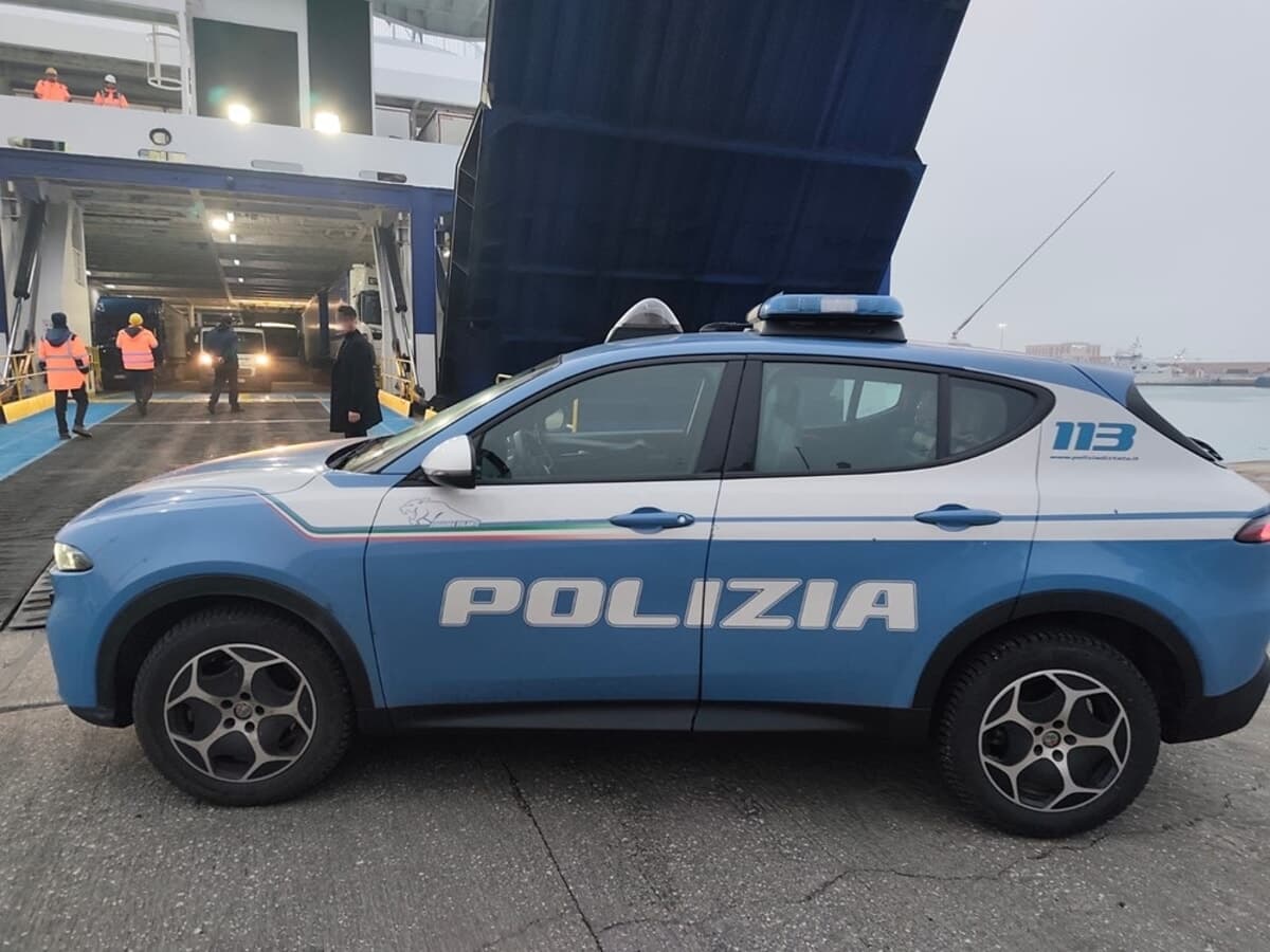 Frosinone, espulso cittadino romeno: accompagnato al Cpr di Potenza dalla Polizia di Stato